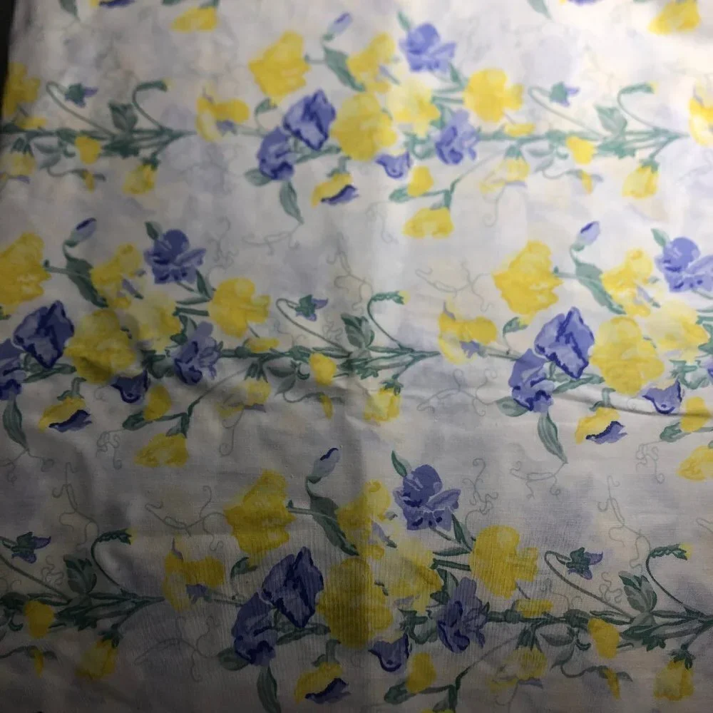🛒 $25 4 yards Quilt Cotton Fabric Material - Purple and Yellow Floral #4111